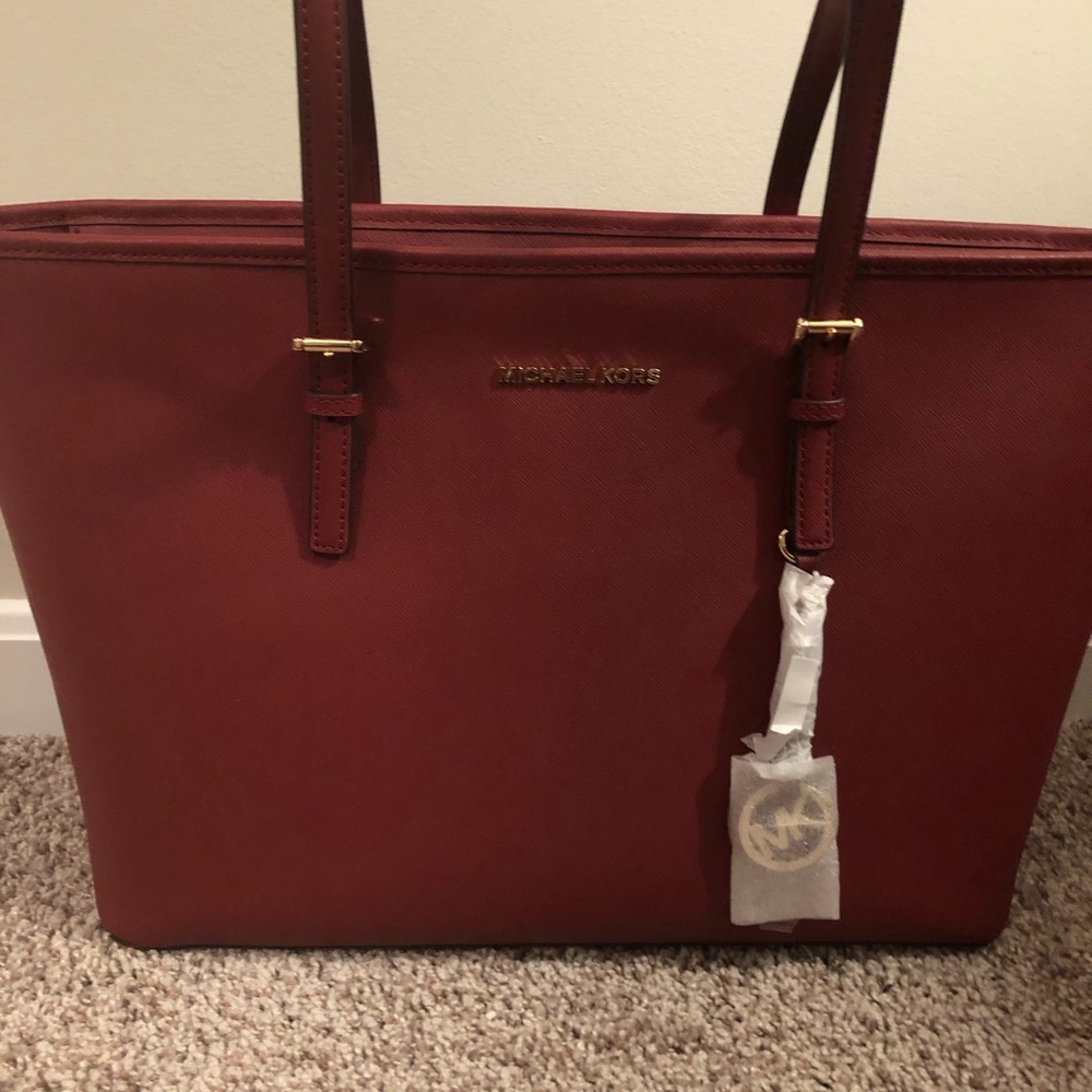 Brand New Michael Kors Jet Set Travel Medium Tote
